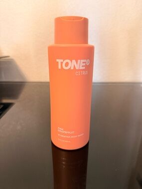 Citrus Pink Grapefruit Hydrating Body Wash - Pink